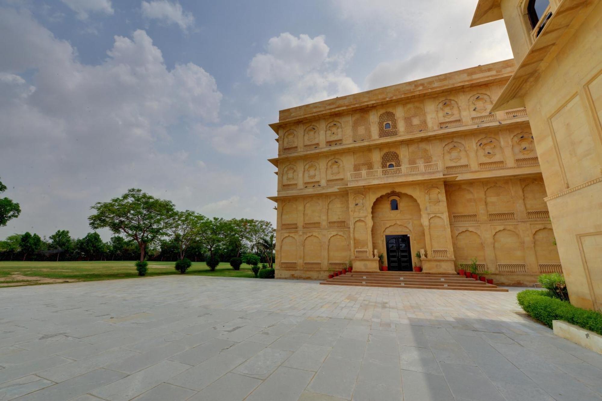 Skk The Fern An Ecotel Hotel, Jaisalmer Buitenkant foto
